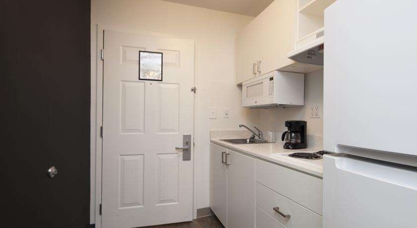 Intown Suites Extended Stay Newport News Va - I-64 Room photo